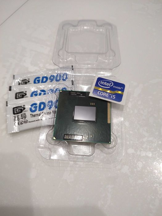 Процесор Intel Core i5-2540m + термопаста GD-900 + стікер