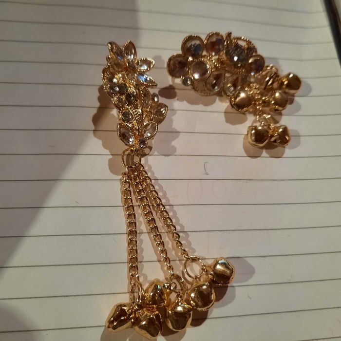 брошь брошка золотистый металл подвески как колокольчик сирия