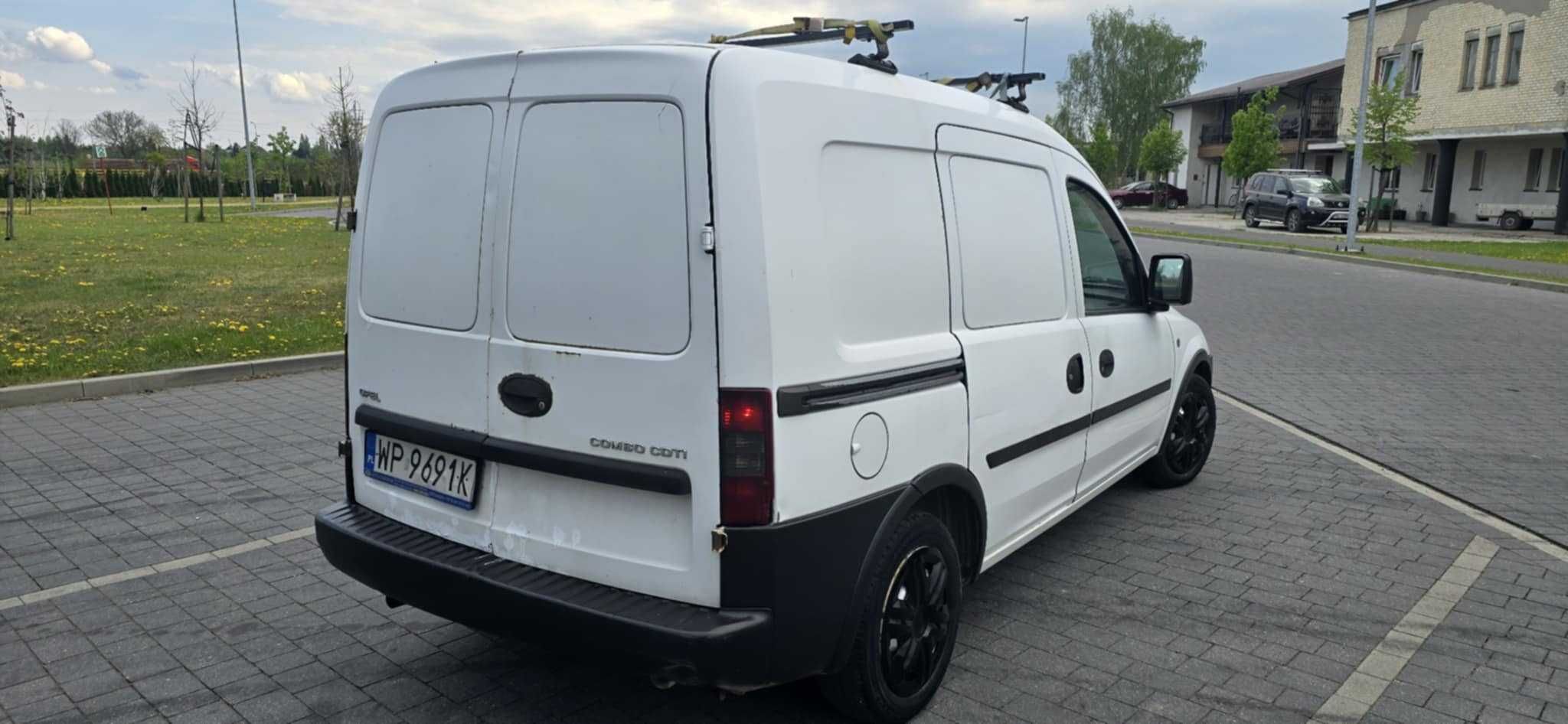 Opel Combo 1.3 diesel 2006r VAT-1 wbity w dowód