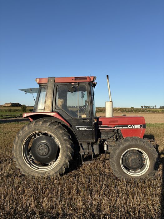 Traktor Case IH 685 XL