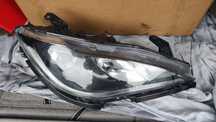 Chrysler Pacifica lampa reflektor przód