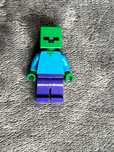 LEGO Minecraft Minifigurka Zombie Fioletowe nogi min010