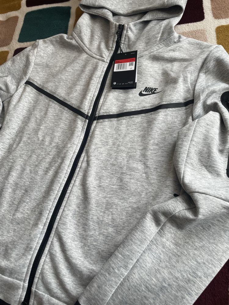 Nike tech fleece