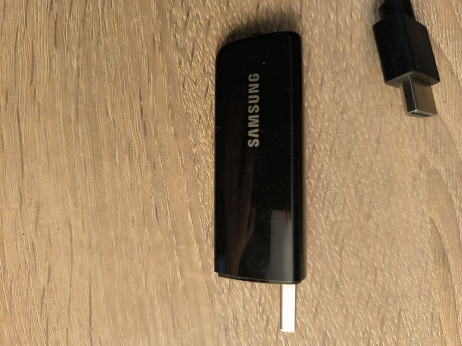 Zestaw kina domowego Samsung Blue Ray z subuferem i 3 głośnikami (brak