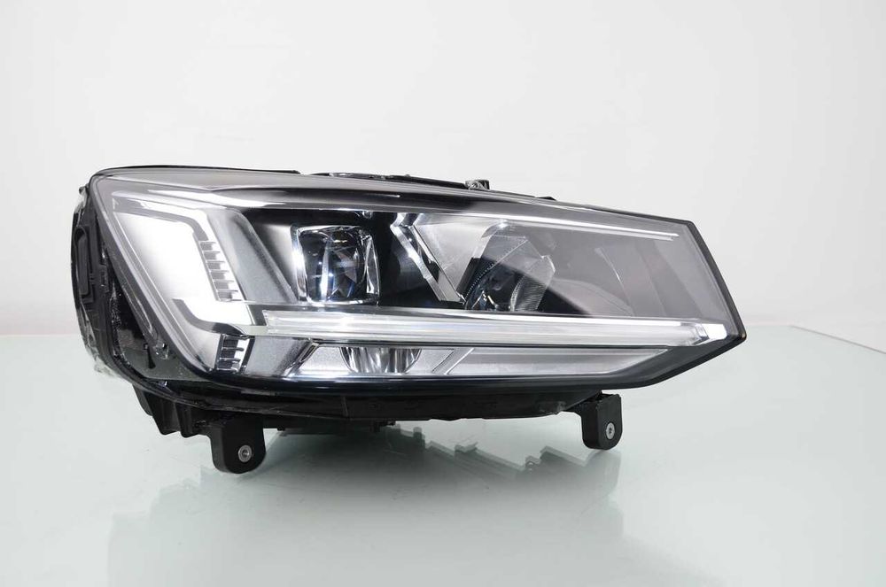 AUDI Q2 FULL LED prawa lampa przednia