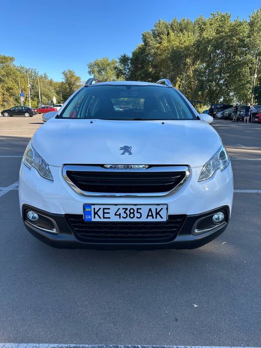 Peugeot 2008 2015 року