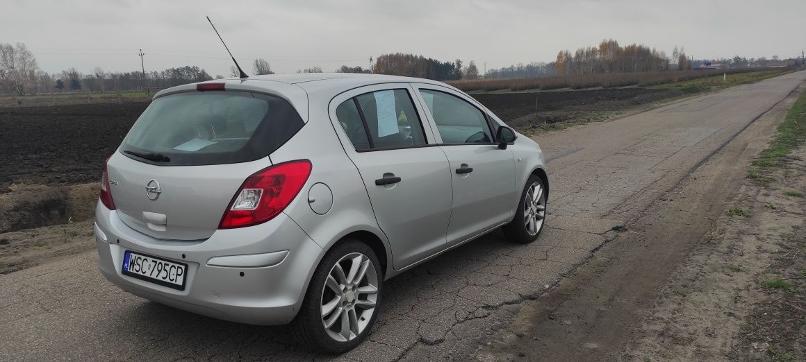 Opel Corsa 1.2 benzyna 2014 r. Właściciel