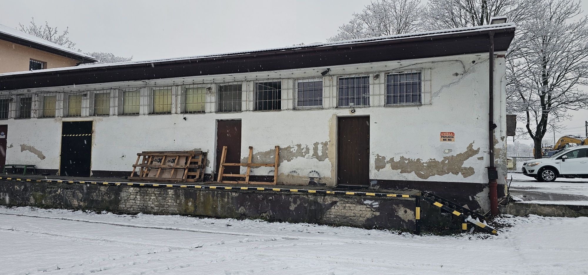 Wynajmę sklep  182 m2 Przemysl ul Batorego 26