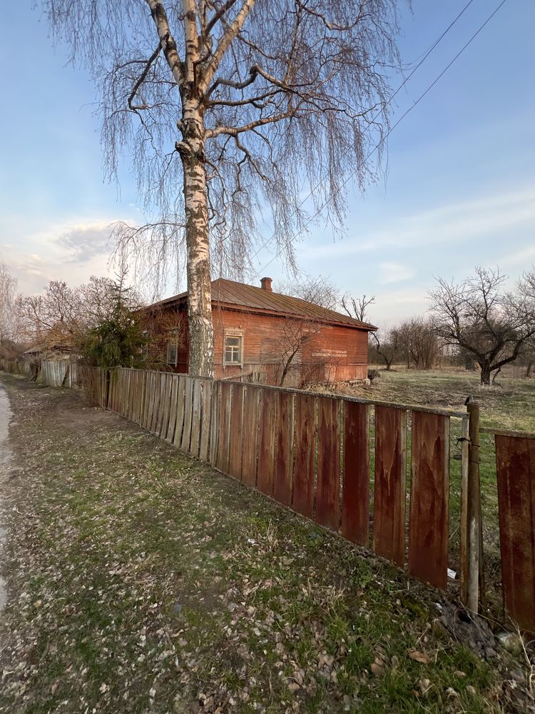 Продам будинок в селі недалеко від Чернігів