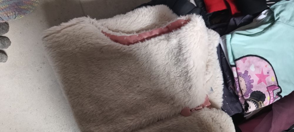 Ciuchy 122-128 dla dziewczynki