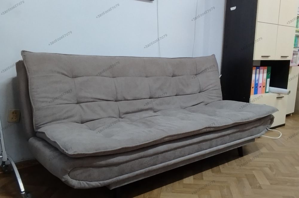 Стильний і надійний диван клік-кляк від виробника в наявності