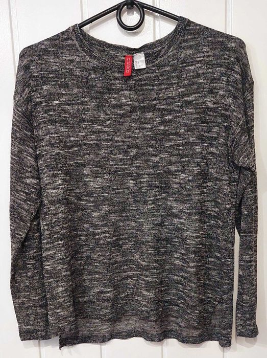 Grafitowa Bluzka Damska z Długimi Rękawami Marki Divided Rozmiar S