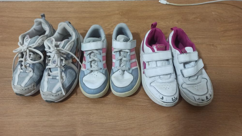 Ténis de menina Adidas Nike Reebok