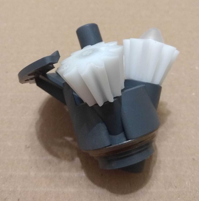 Редуктор кухонного комбайна Bosch MUM4 Оригинал