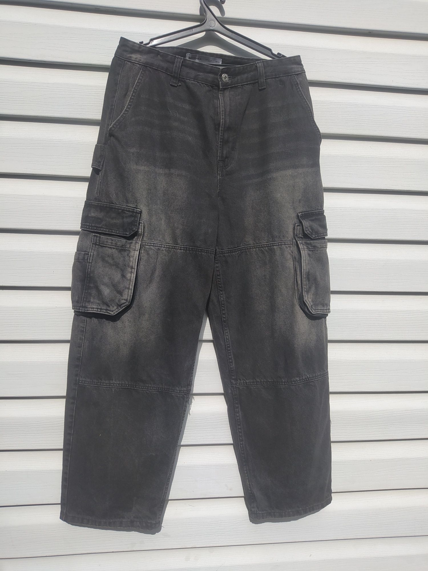 Джинси baggi Bershka