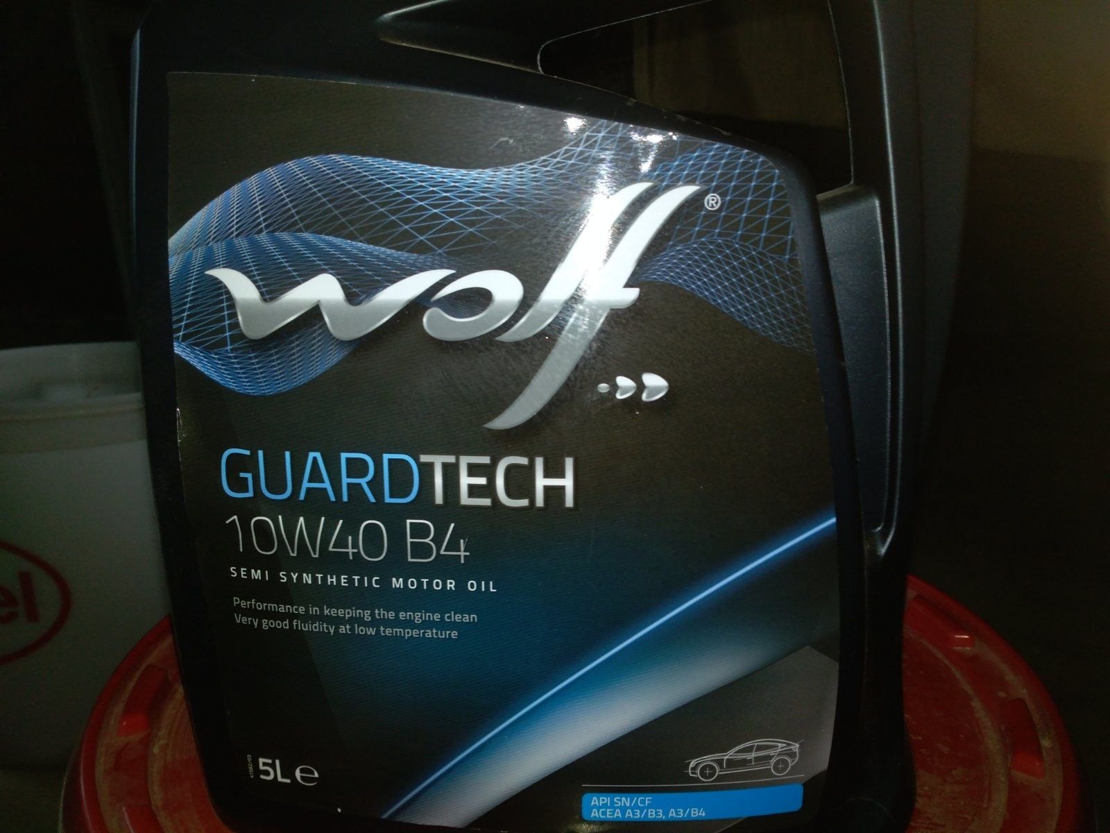 Моторне масло Wolf Guardtech 15W40 5 л мінеральне дизельне масло