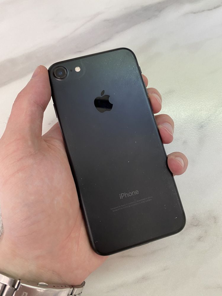 Продам IPhone 7 128 gb, NeverLock