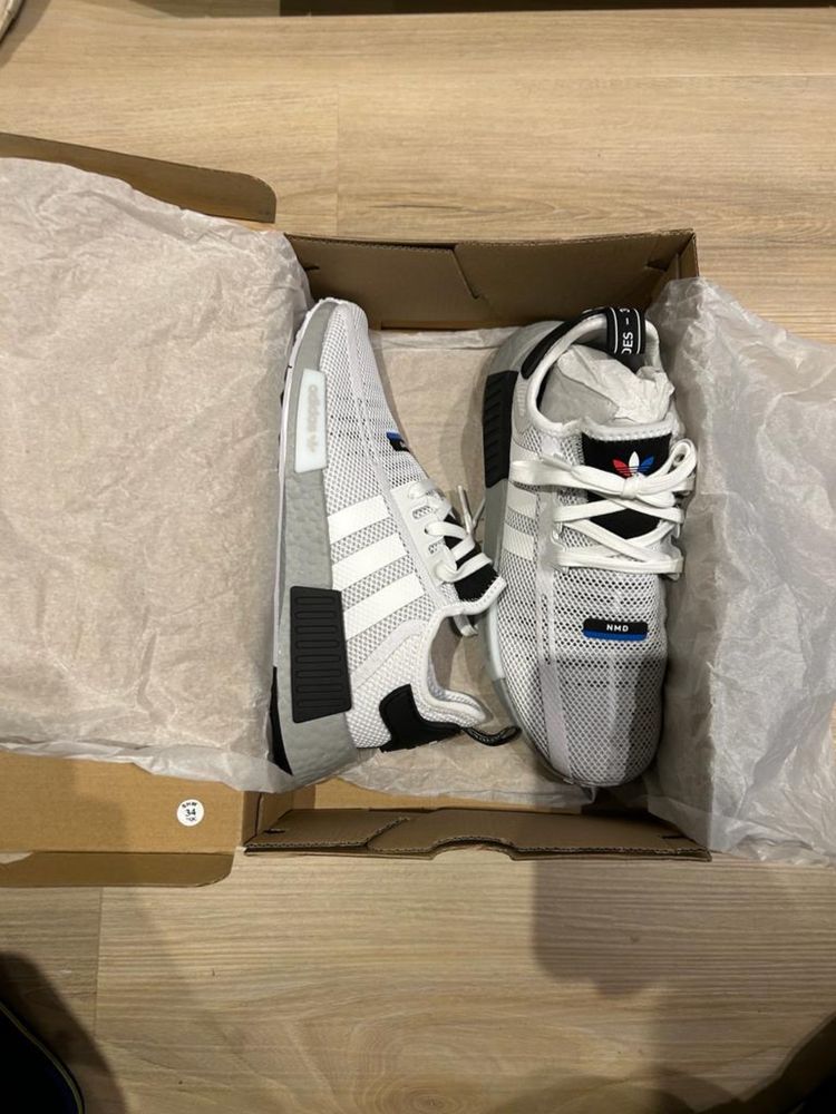 Adidas NMD_R1 originais 40 2/3 novas