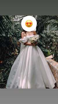 Весільна сукня плаття нареченої
