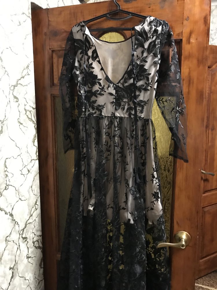 Продам сукню