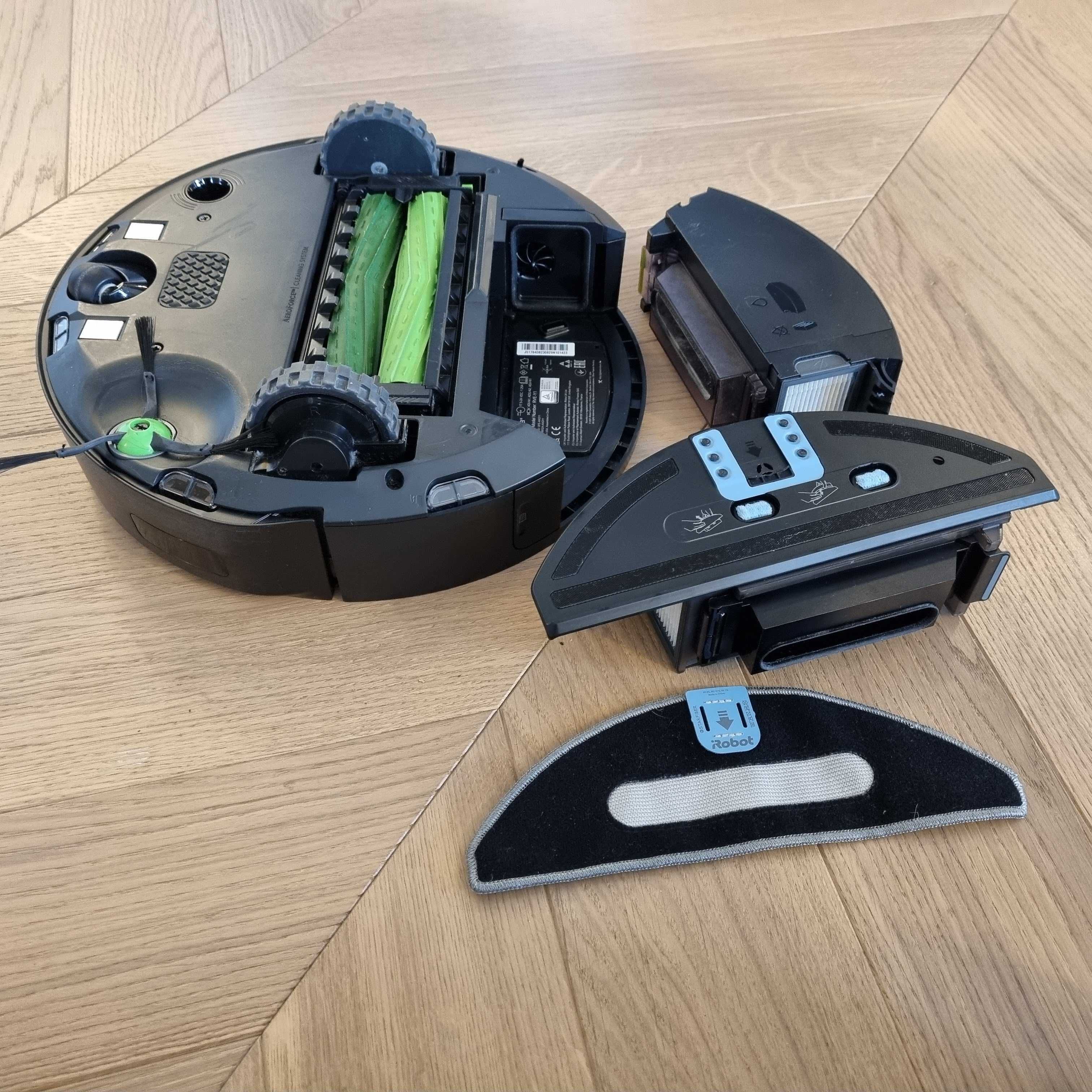 Robot sprzątający IROBOT Roomba Combo J5. Kupiony w lutym 2024