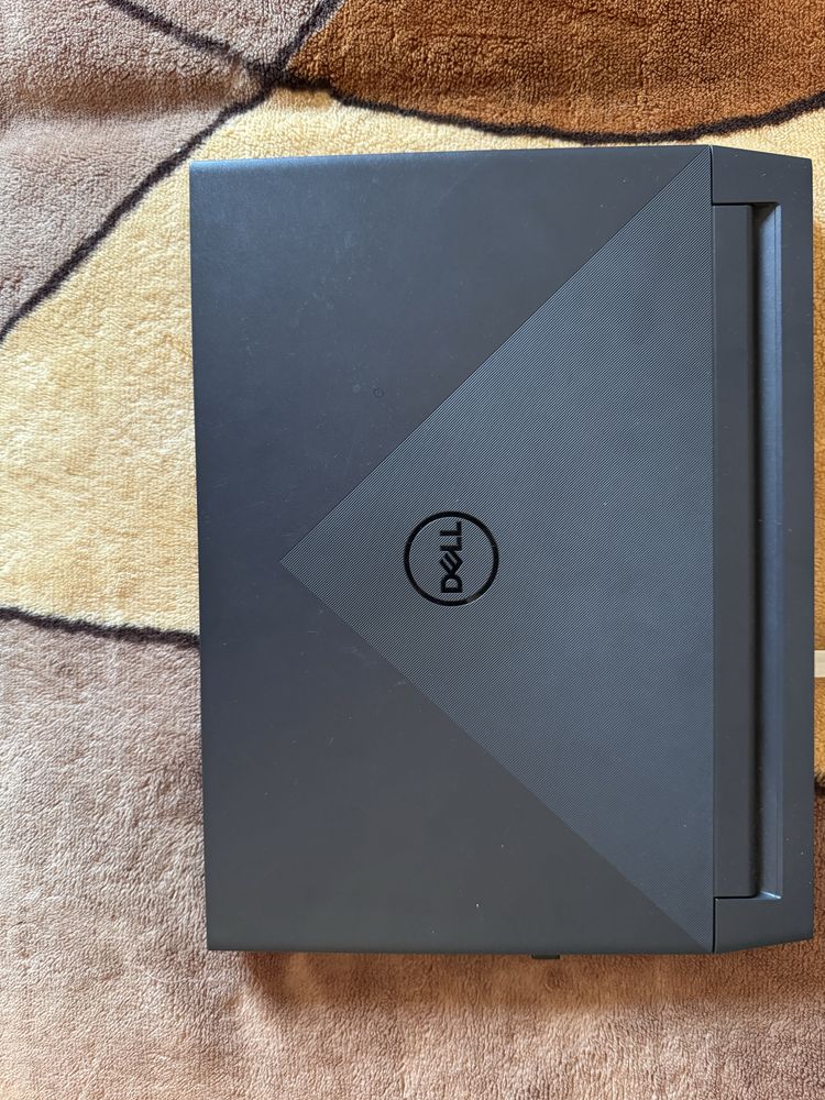Laptop gamingowy DELL G15 5510