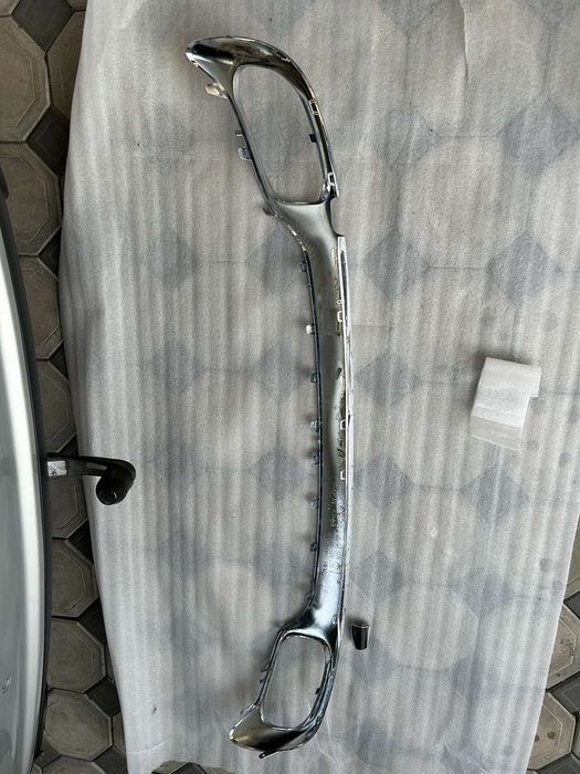 Накладка заднего бампера Мерседес GLE 350 w167, 2020 г.в