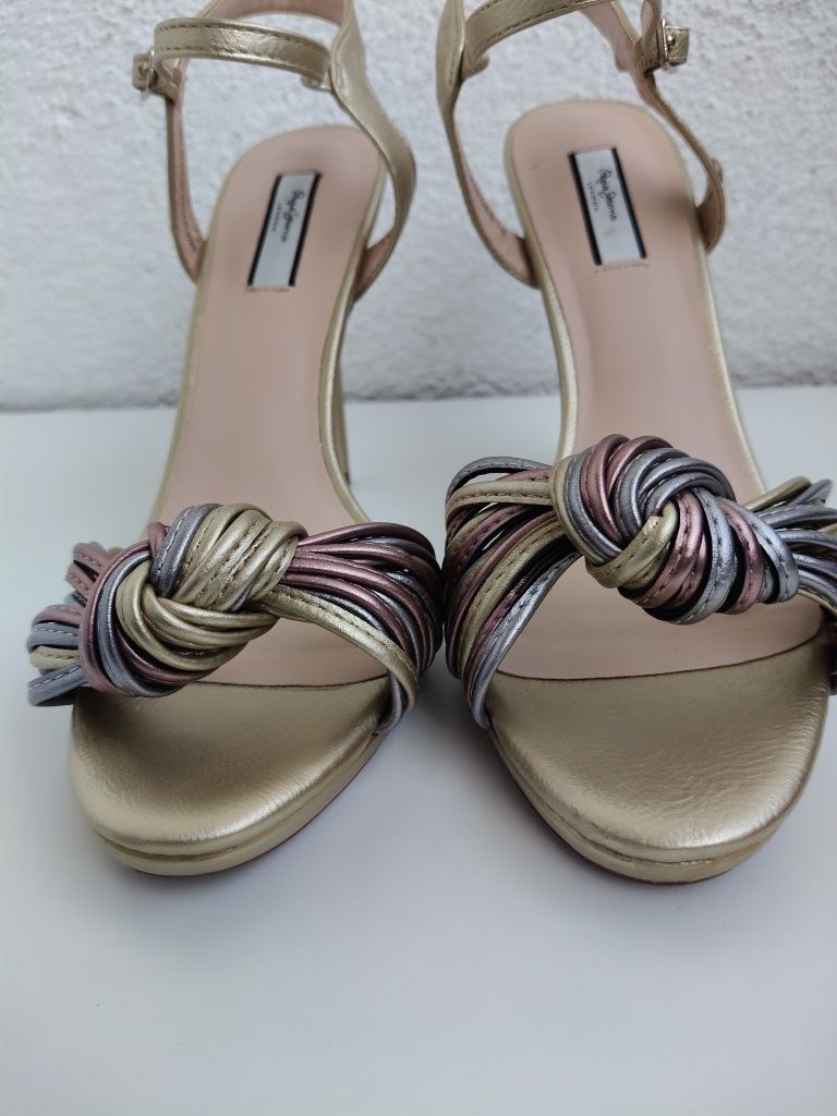 Buty damskie na obcasie szpilki odkryte Pepe jeans r.41