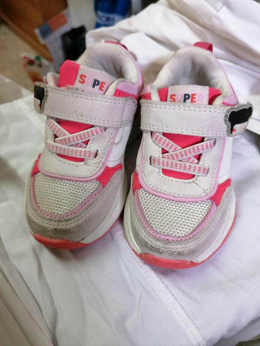 Conjunto de 2 pares de ténis Zippy Baby - tamanhos 22 e 23