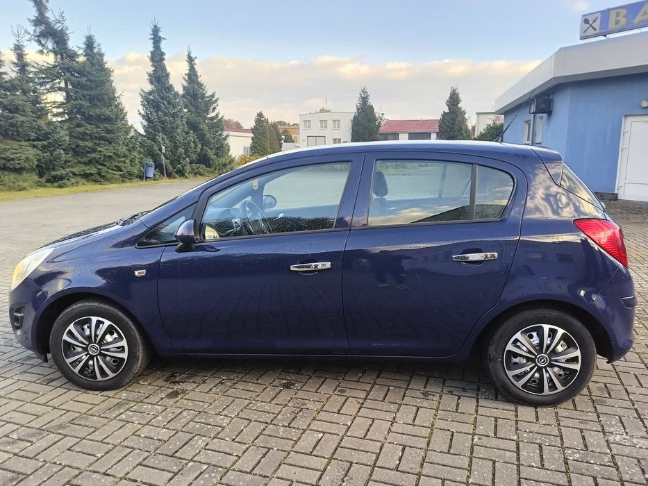 Corsa D Lift zarejestrowana ubezpieczona.Klima