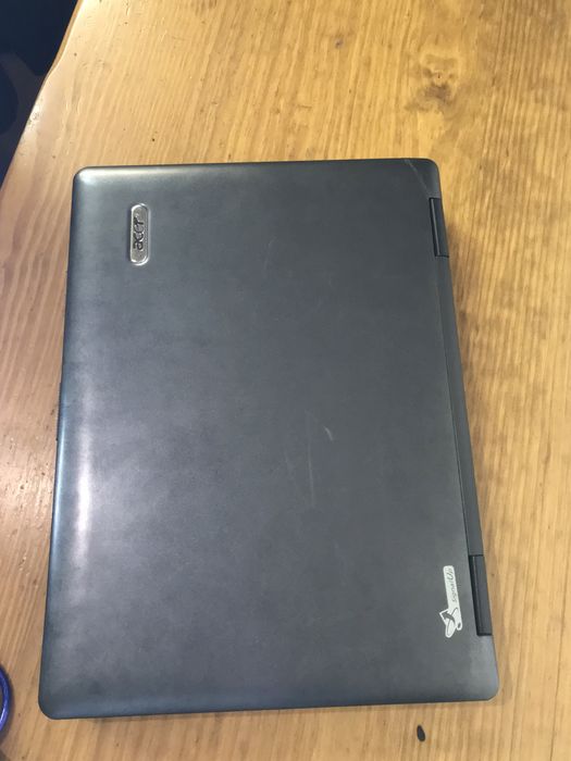 Portátil Acer s/ disco c/ Carregador Universal