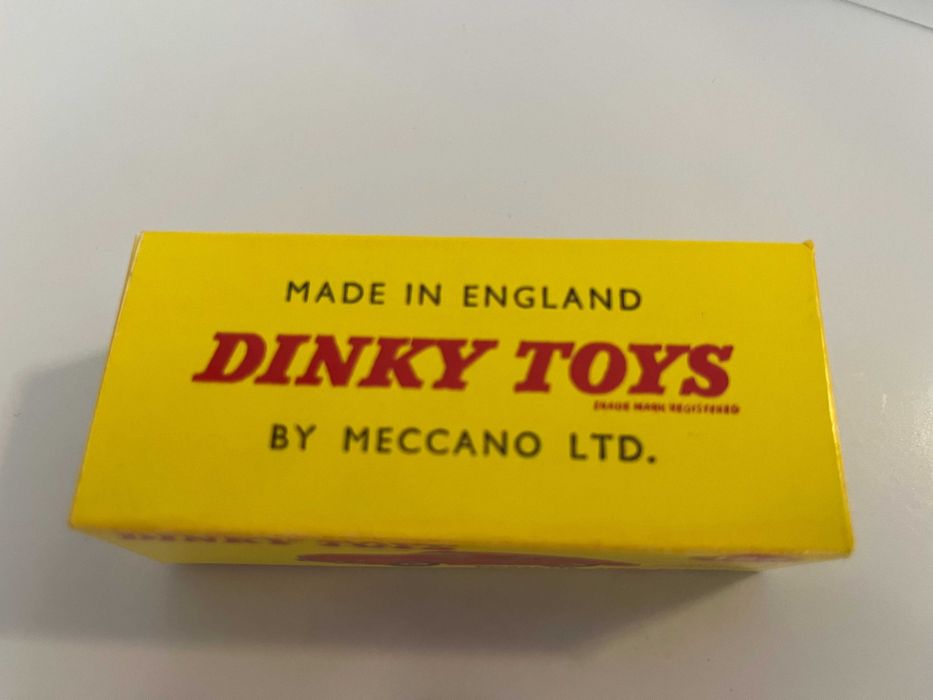 Caixa  reprodução p/ Dinky Toys 182 Porsche 356A  (jantes 2ª série)