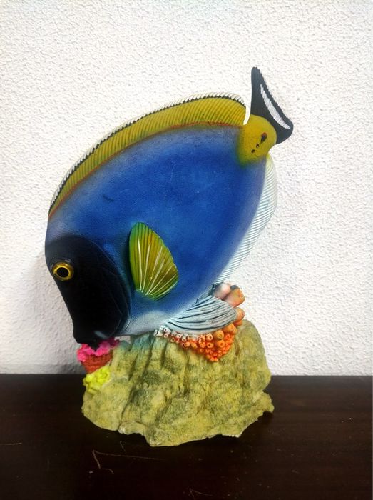 Esculturas de peixes