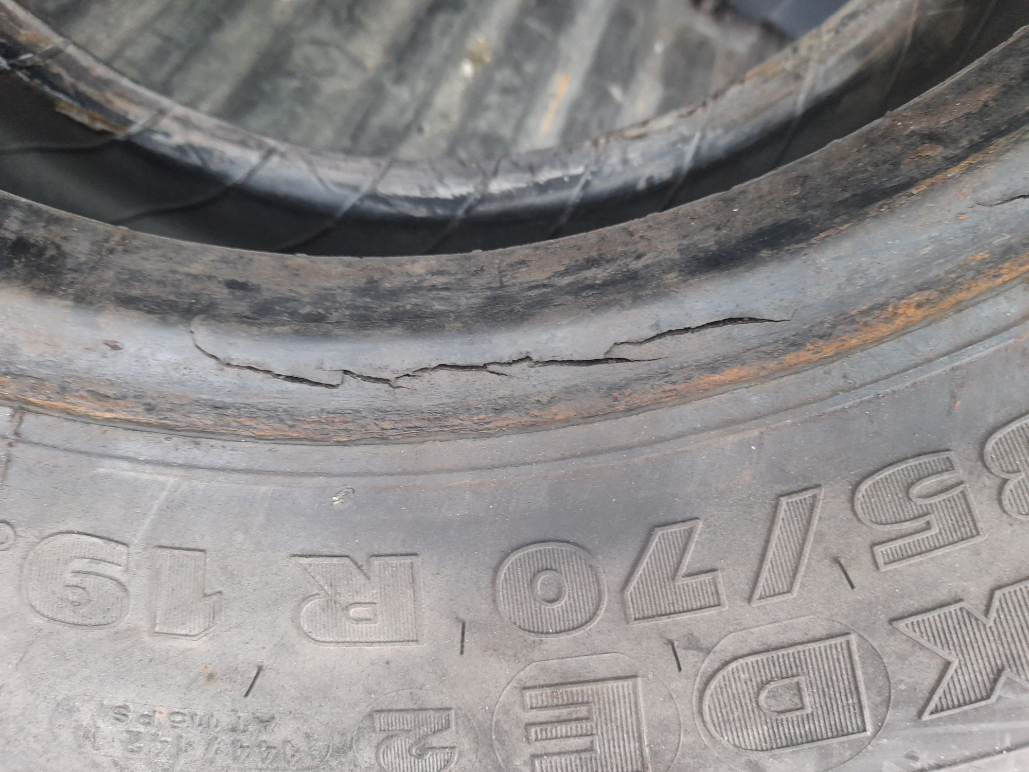 Opona  Michelin i Kormoran   285/70 R 19.5