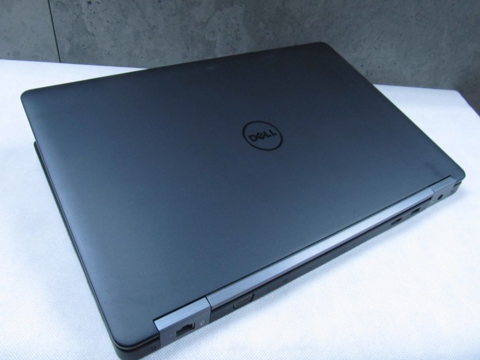 Biznesowy Dell Latitude E5570 i5 6300U 8GB Dysk SSD 256GB Laptop Vat