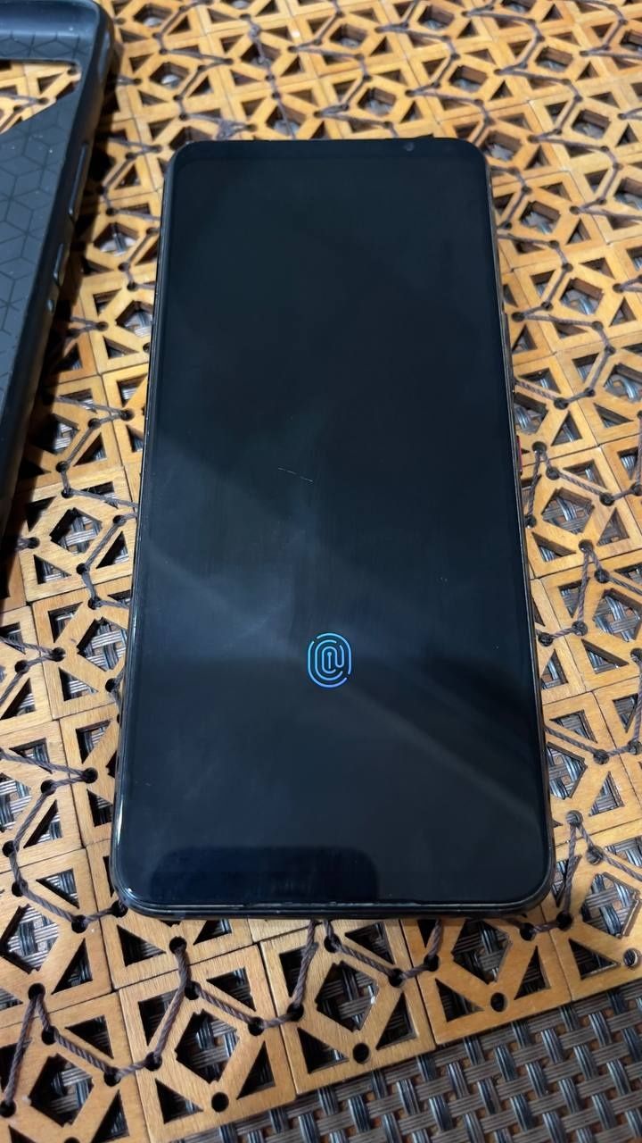telefon do gier Asus rog 5 / 16/256
