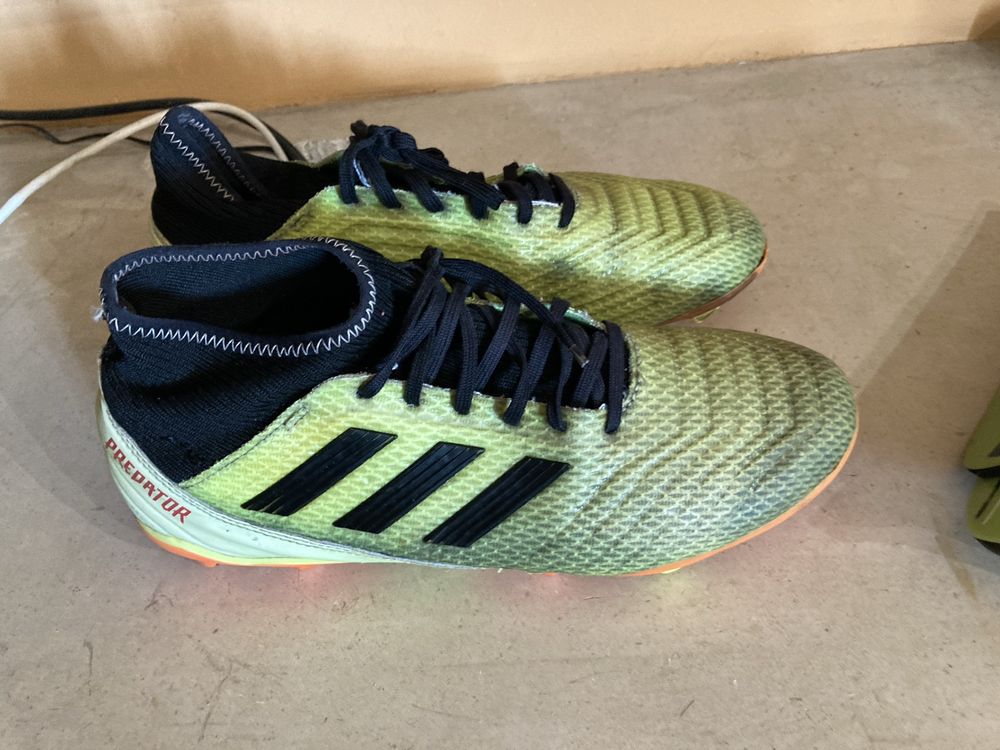 Botas de jogar futebol da Adidas n 44