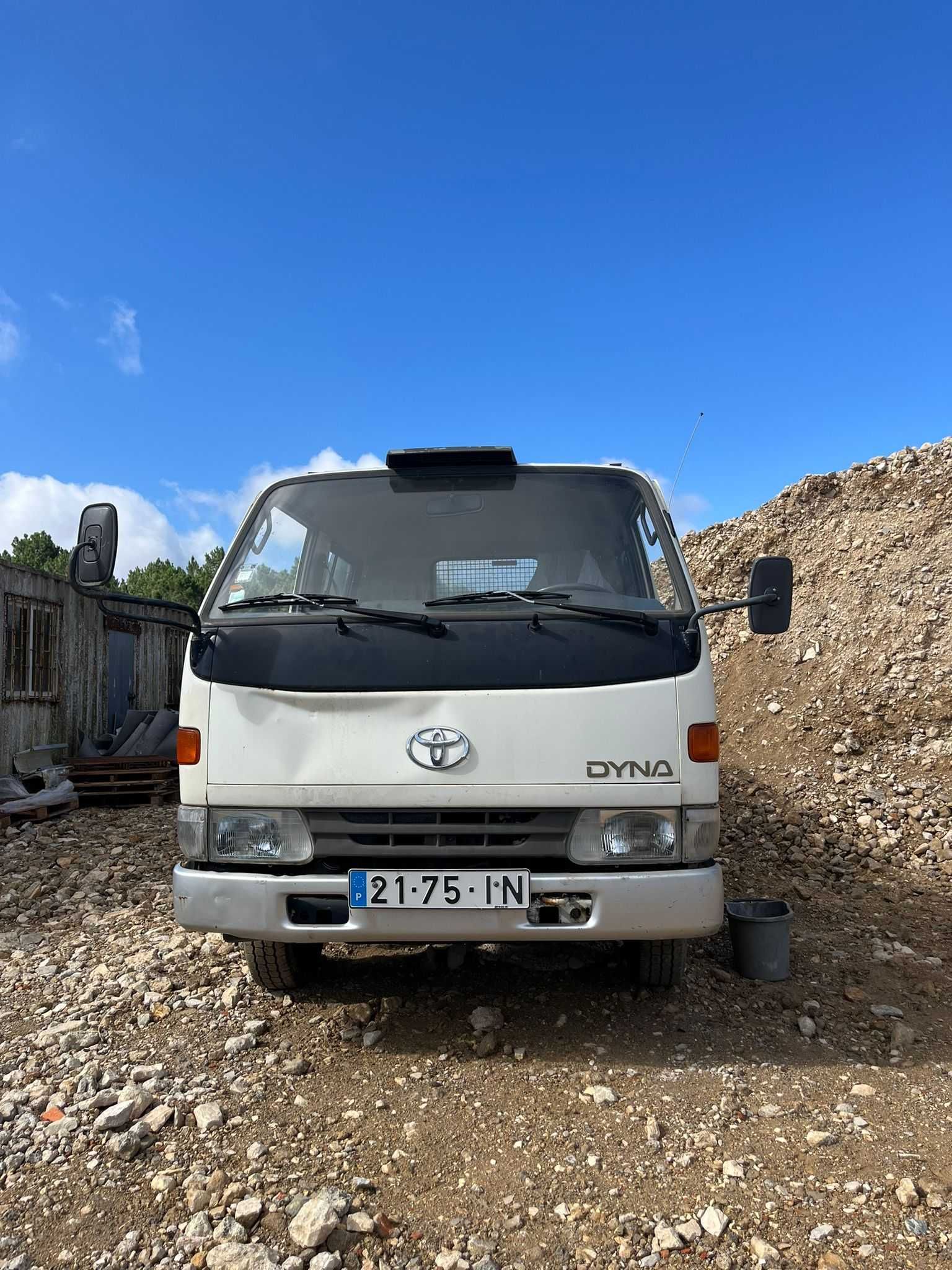 Toyota Dyna 150 S/Báscula