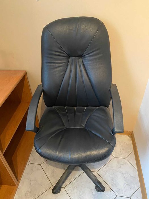 Krzesło biurowe regulowane ergonomiczne wygodne