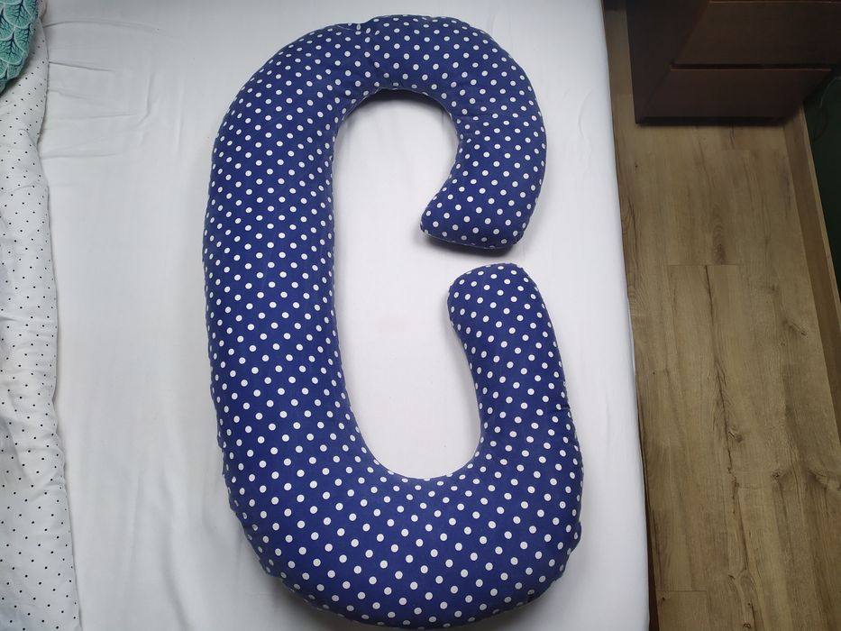 Poduszka ciążowa/do karmienia w kształcie litery C