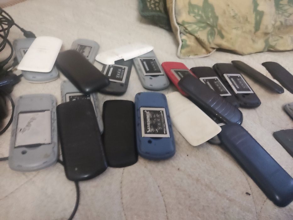 Продам звонилки самсунг е-1080w