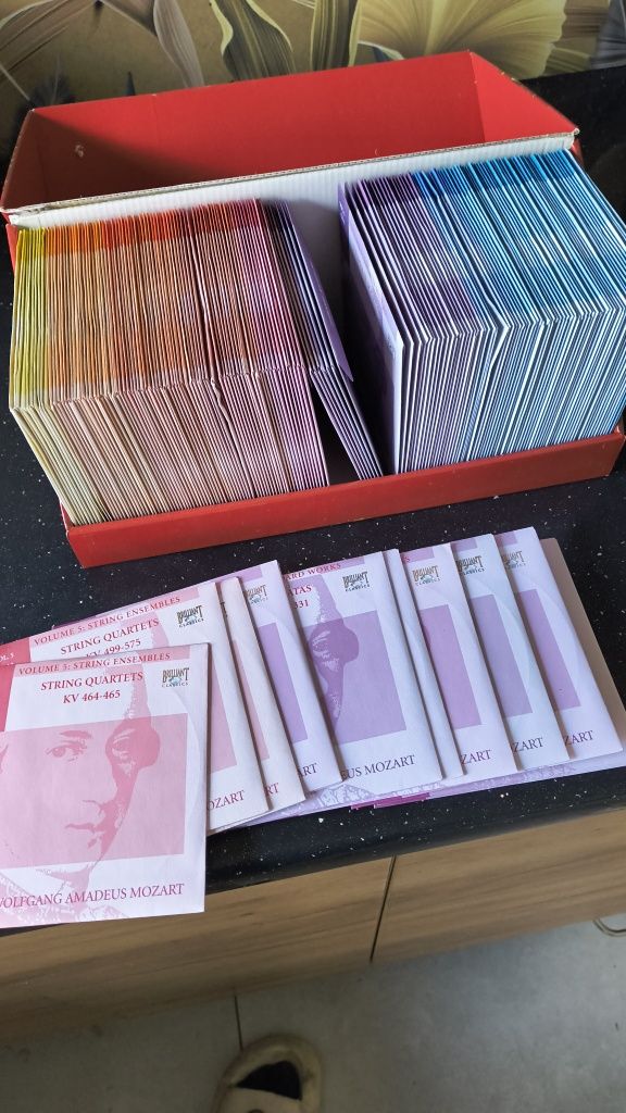 Widoczne na zdjęciu pudełko to Mozart - The Complete Works: 170 CD Box