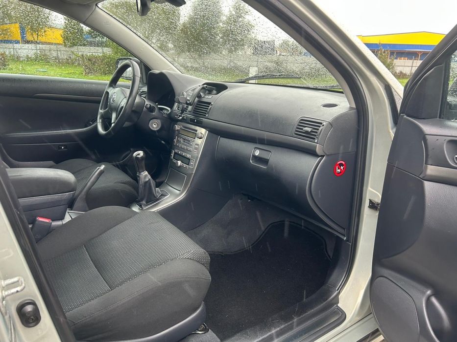 Toyota Avensis 1.8 vvti Zadbana