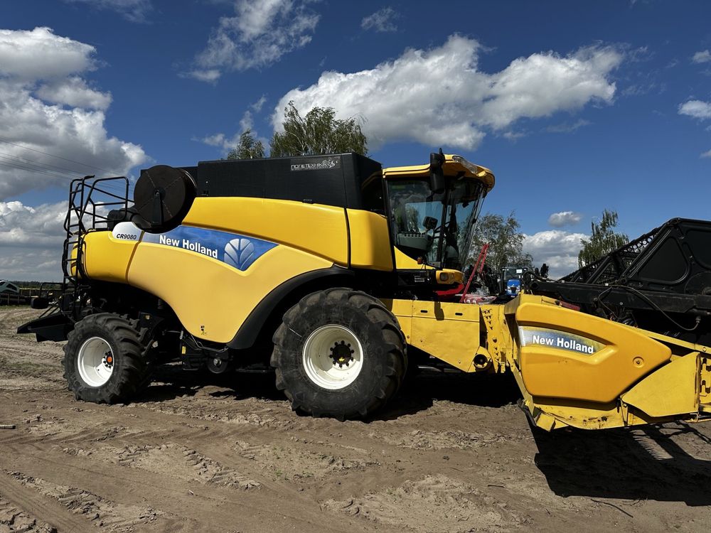 Комбайн new holland CR 9080