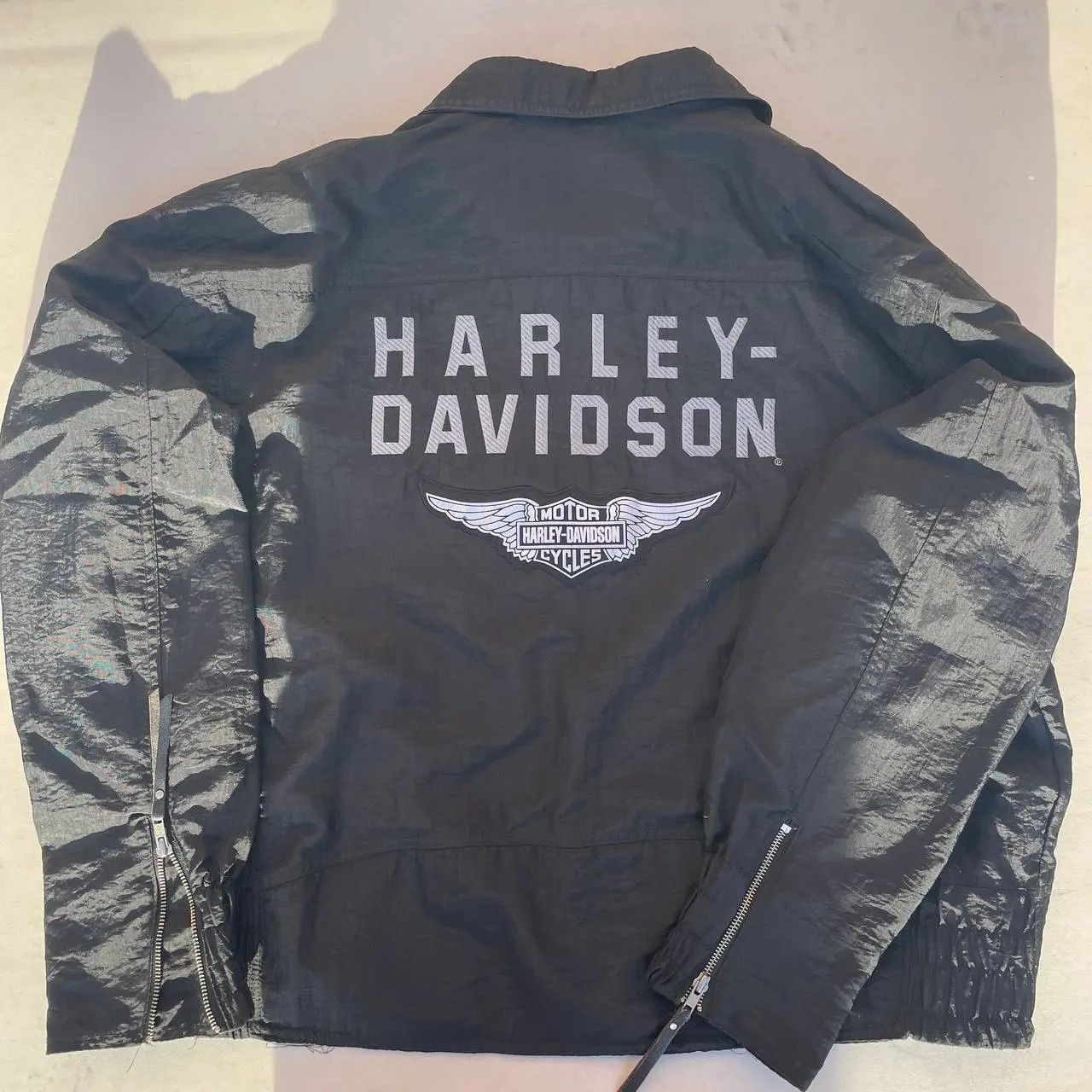 Harley Davidson bomber alpha  industries 
Розмір: XL(по факту)
Стан: і