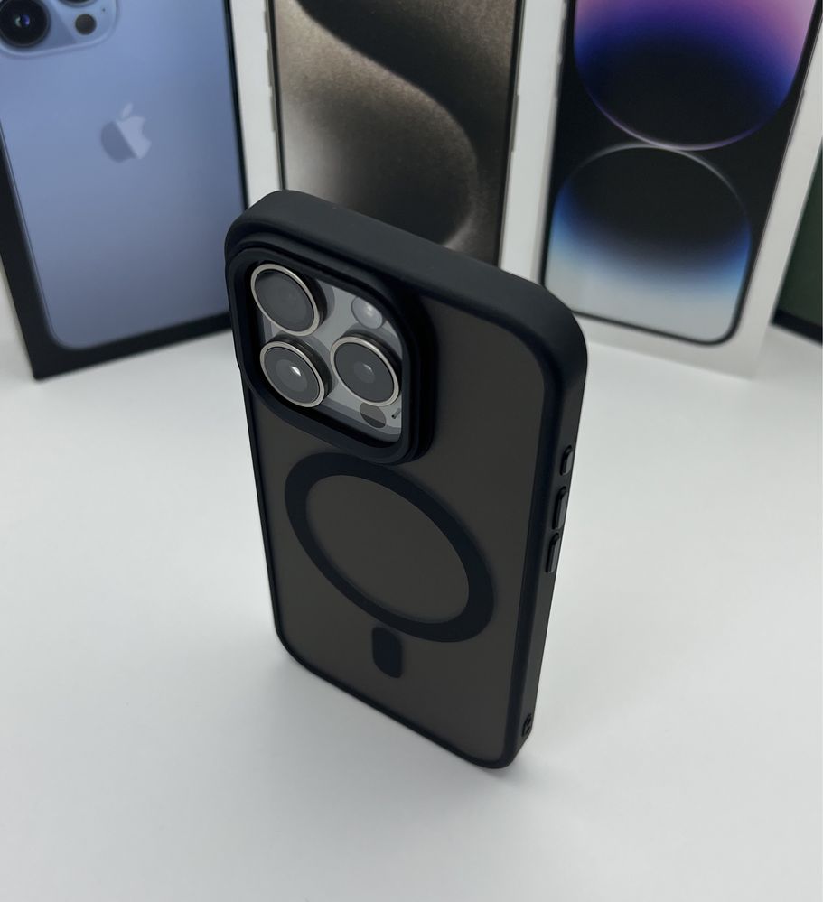 Матовый чехол IPhone 15 Pro black MagSafe, 14 Pro black, 11 Pro Max
