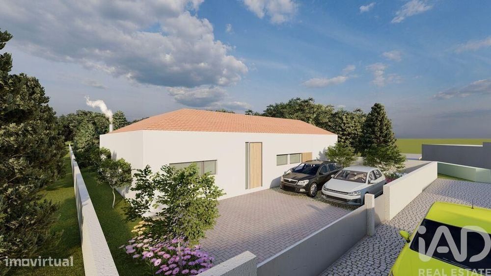 Terreno em Mouçós e Lamares de 1495,00 m2