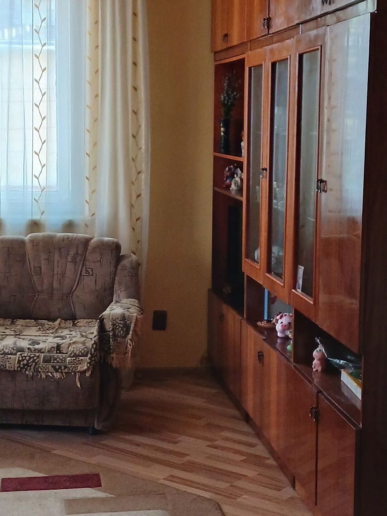 Продам двоповерховий будинок по вул.Короля Данила