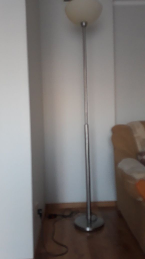 Lampa stojąca aluminiowa ręcznie robiona