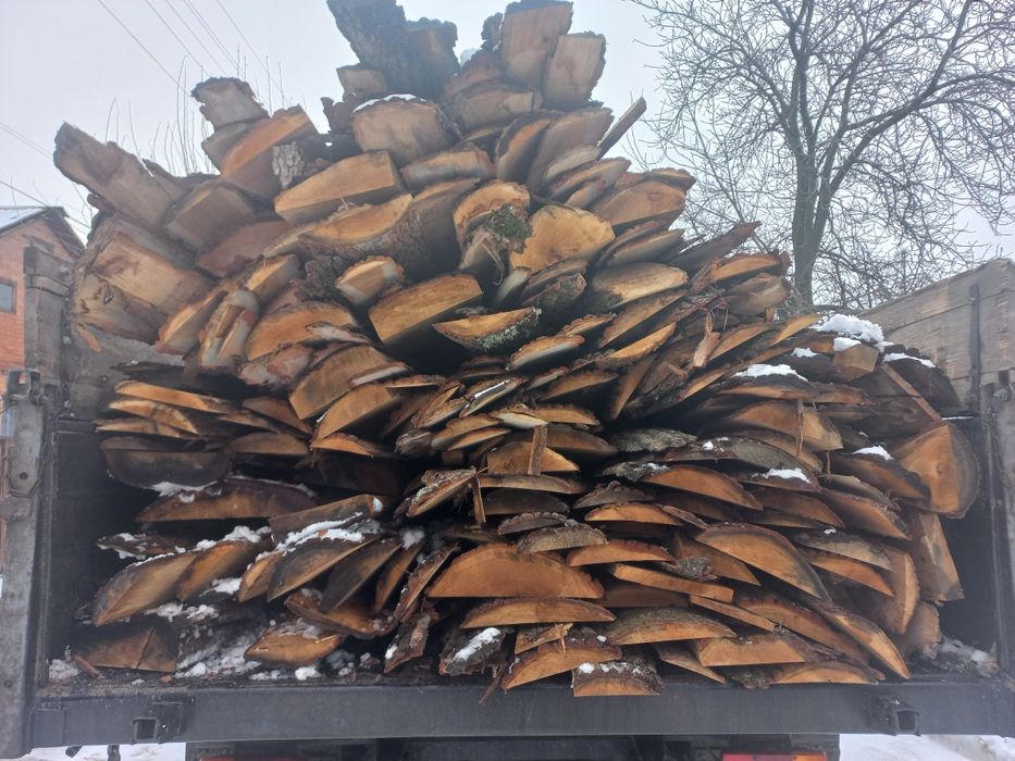 Дрова твердих порід дуб ясен рейка обзел кубіки